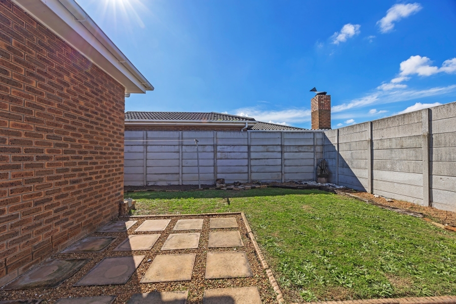 3 Bedroom Property for Sale in Zonnendal Western Cape